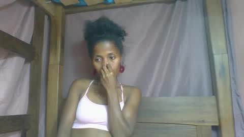 Snapshot of rosiahot1 chatting on February 2025 04:37:02 PM rosia online show from February 2025 04:37:02 PM