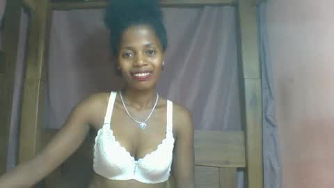 Snapshot of rosiahot1 chatting on February 2025 08:52:02 PM rosia online show from February 2025 08:52:02 PM