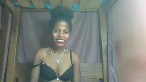 Snapshot of rosiahot1 chatting on February 2025 03:27:01 PM rosia online show from February 2025 03:27:01 PM