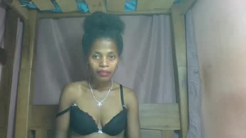 Snapshot of rosiahot1 chatting on February 2025 09:57:01 PM rosia online show from February 2025 09:57:01 PM