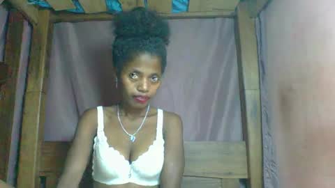 Snapshot of rosiahot1 chatting on February 2025 06:18:02 AM rosia online show from February 2025 06:18:02 AM