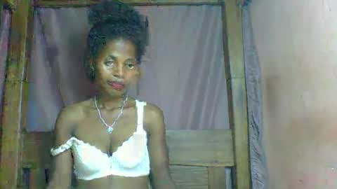 Snapshot of rosiahot1 chatting on February 2025 09:47:02 PM rosia online show from February 2025 09:47:02 PM
