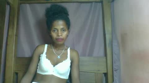 Snapshot of rosiahot1 chatting on February 2025 12:54:02 AM rosia online show from February 2025 12:54:02 AM