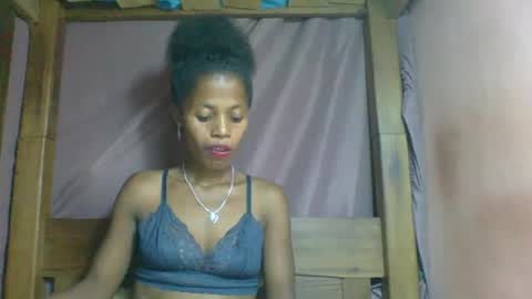Snapshot of rosiahot1 chatting on March 2025 03:24:01 AM rosia online show from March 2025 03:24:01 AM