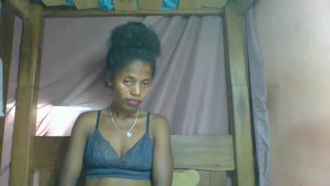 Snapshot of rosiahot1 chatting on March 2025 07:34:01 PM rosia online show from March 2025 07:34:01 PM