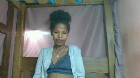 Snapshot of rosiahot1 chatting on March 2025 06:04:01 AM rosia online show from March 2025 06:04:01 AM