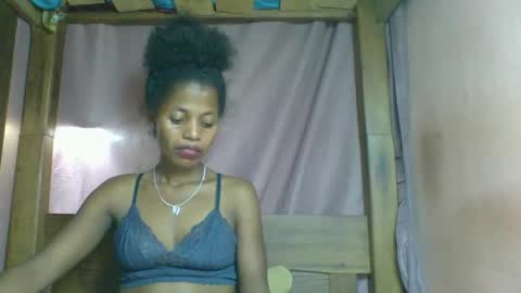 Snapshot of rosiahot1 chatting on March 2025 09:43:01 PM rosia online show from March 2025 09:43:01 PM