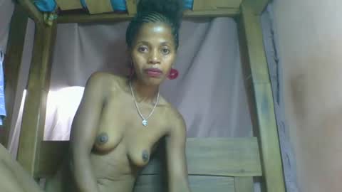 Snapshot of rosiahot1 chatting on March 2025 09:42:02 PM rosia online show from March 2025 09:42:02 PM