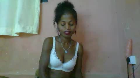 Snapshot of rosiahot1 chatting on March 2025 03:56:01 PM rosia online show from March 2025 03:56:01 PM