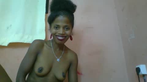 Snapshot of rosiahot1 chatting on March 2025 02:48:02 PM rosia online show from March 2025 02:48:02 PM