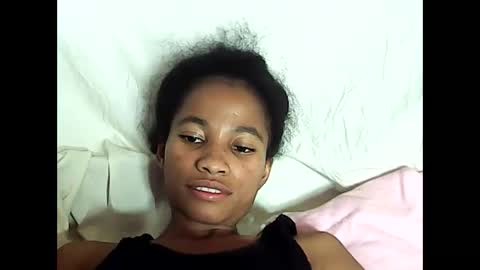 rosie6601 online show from April 2026 02:10:02 PM