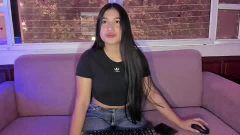 Snapshot of rosie_chell chatting on May 2026 11:49:01 AM Rosie online show from May 2026 11:49:01 AM
