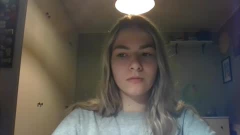 Snapshot of rosie_june chatting on December 2024 08:51:01 AM Rosie online show from December 2024 08:51:01 AM