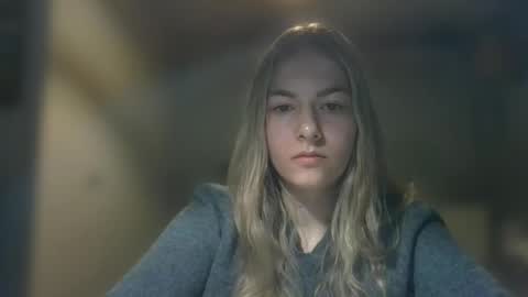 Snapshot of rosie_june chatting on December 2024 11:04:01 AM Rosie online show from December 2024 11:04:01 AM