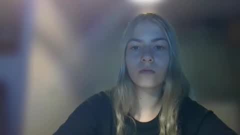 Snapshot of rosie_june chatting on February 2025 08:02:02 AM Rosie online show from February 2025 08:02:02 AM