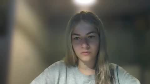 Snapshot of rosie_june chatting on February 2025 07:45:02 AM Rosie online show from February 2025 07:45:02 AM