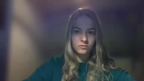 Snapshot of rosie_june chatting on March 2025 07:48:01 AM Rosie online show from March 2025 07:48:01 AM