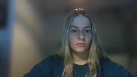 Snapshot of rosie_june chatting on March 2025 11:01:02 AM Rosie online show from March 2025 11:01:02 AM