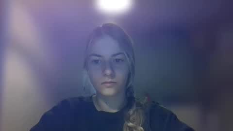 Snapshot of rosie_june chatting on March 2025 07:57:01 AM Rosie online show from March 2025 07:57:01 AM