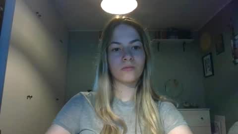 Snapshot of rosie_june chatting on September 2025 06:36:01 AM Rosie online show from September 2025 06:36:01 AM