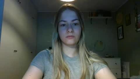 Snapshot of rosie_june chatting on September 2025 06:37:01 AM Rosie online show from September 2025 06:37:01 AM