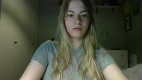 Snapshot of rosie_june chatting on September 2025 06:37:02 AM Rosie online show from September 2025 06:37:02 AM