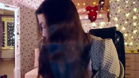 Rosie is waiting for YOU online show from December 2025 03:44:01 AM