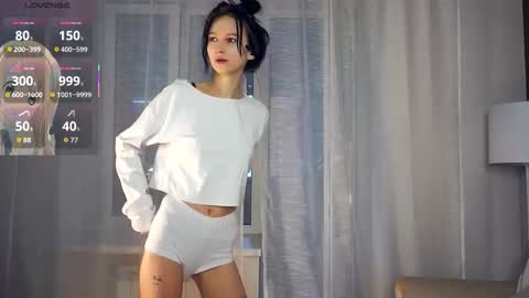 Edwina online show from October 2025 04:46:02 AM