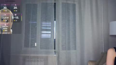 Edwina online show from October 2025 04:27:01 AM