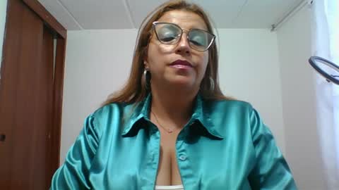 Rossana  online show from January 2025 10:41:01 PM