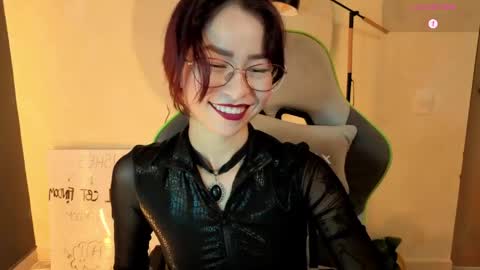 Snapshot of rosse_98_ chatting on May 2026 12:43:01 PM Miss Rosse online show from May 2026 12:43:01 PM