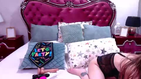 Snapshot of rossecougar_x chatting on June 2026 04:50:02 AM Rosse Cougar online show from June 2026 04:50:02 AM