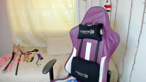 ROSSE DEMOND  online show from March 2026 08:02:01 PM