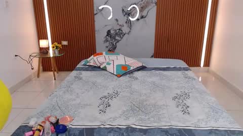 Rossi Hill online show from February 2026 11:53:01 AM