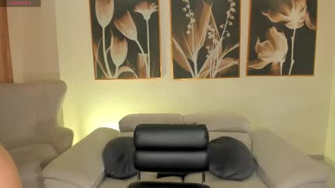 Rossie Rivers online show from March 2026 07:40:01 PM