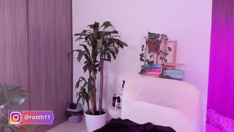 Im Ross   online show from October 2025 08:00:02 PM