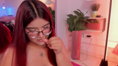 Rosy  online show from April 2026 07:54:01 PM