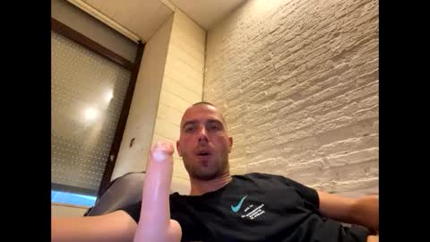 rotteei1 online show from October 2025 03:43:01 PM