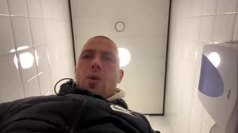 rotteei1 online show from January 2026 09:45:02 AM