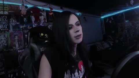 Snapshot of rotten_dreams chatting on November 2025 11:59:02 PM rot online show from November 2025 11:59:02 PM