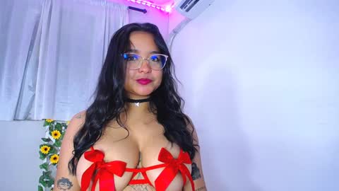 Snapshot of rous_25 chatting on December 2024 12:44:02 PM rous_25 online show from December 2024 12:44:02 PM