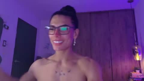 Snapshot of rouse_leon chatting on June 2026 12:32:02 AM Rouse leon online show from June 2026 12:32:02 AM