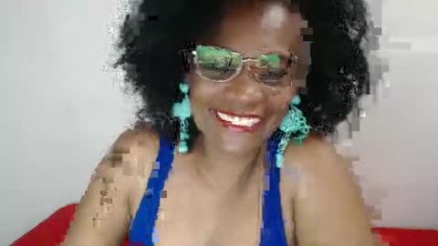 luxa online show from December 2024 07:38:02 PM