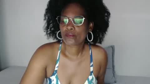 luxa online show from January 2025 12:47:01 PM