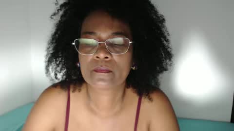 luxa online show from November 2025 12:27:02 PM