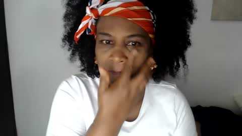 Snapshot of roushlove chatting on July 2026 03:05:02 PM luxa online show from July 2026 03:05:02 PM