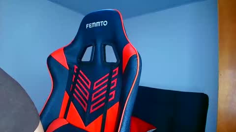 rousse_violet online show from November 2025 10:09:02 PM