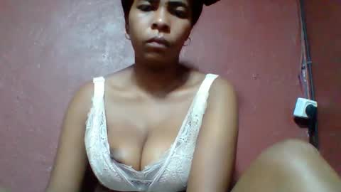 rovaelyah online show from February 2026 02:28:01 AM