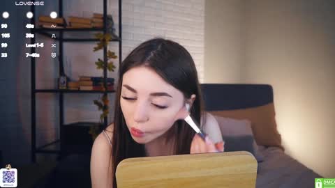Michelle online show from January 2025 03:48:01 AM