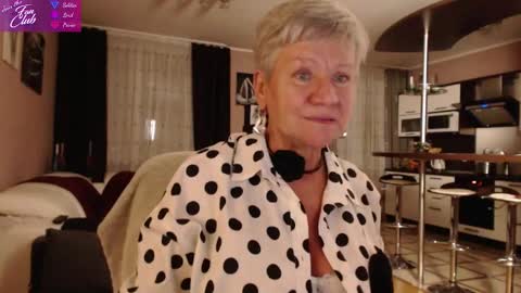 Roxana online show from December 2024 07:43:01 PM